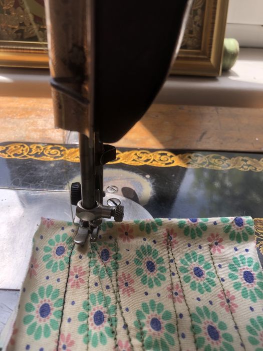 Продам швейную машинку