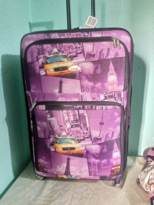 Чемодан на колесах