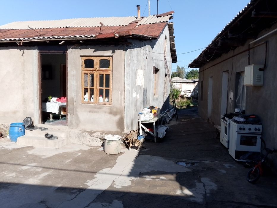 Продаётся дом в городе Чирчик ориентир Юмалак Хавас