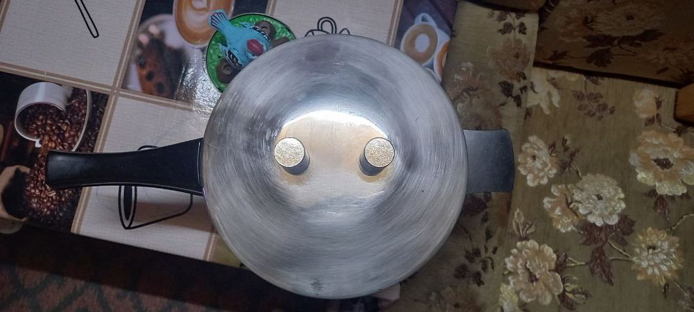 Продаётся советская скороварка.