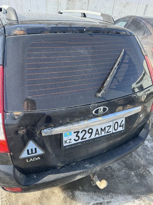 Продам лада приора универсал.2013 год.