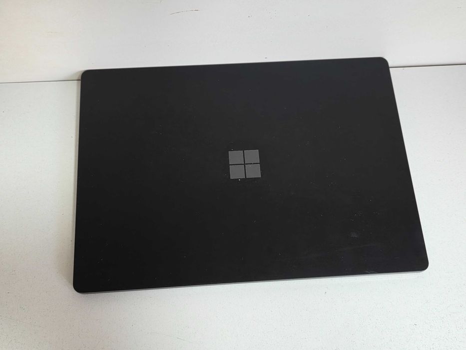 Microsoft Surface Laptop 5, i5-1235U, ram 16 gb, ssd 512 gb