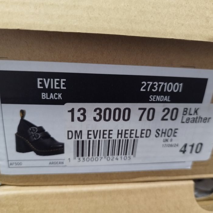 Dr. Martens Eviee