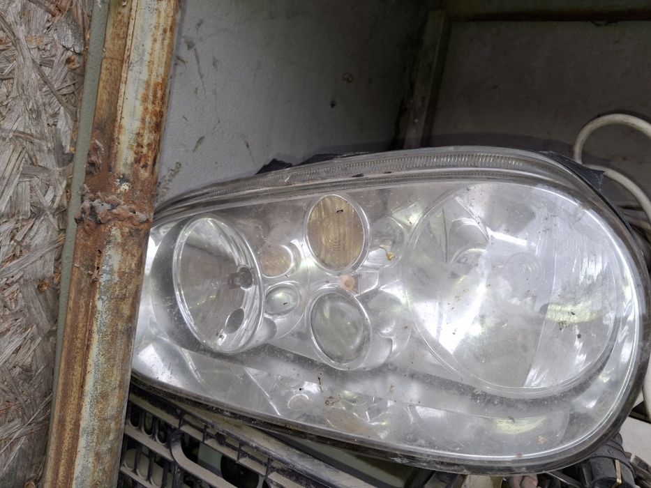 Продам фары гольф 4