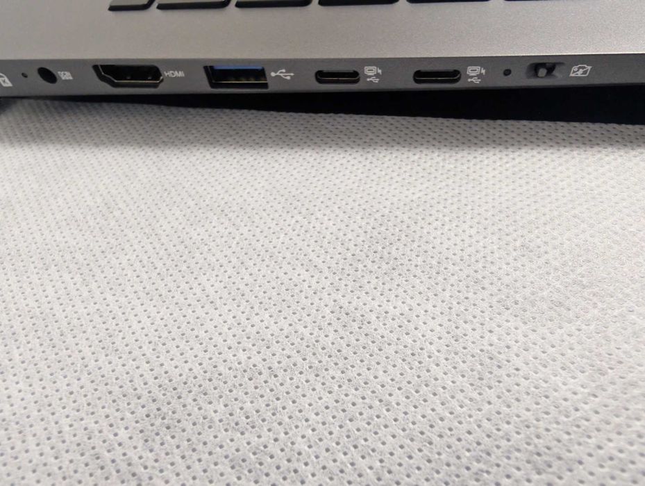 Laptop Ryzen 7, 16 GB RAM, 500 SSD M2, Windows 11 cu licență