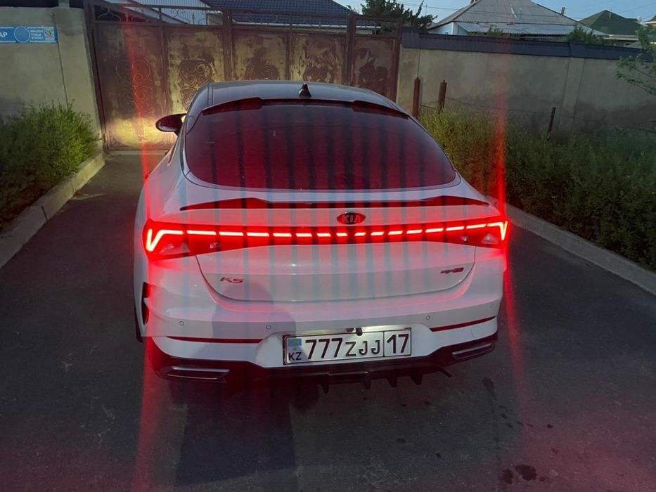 Задний стоп фары Kia k5