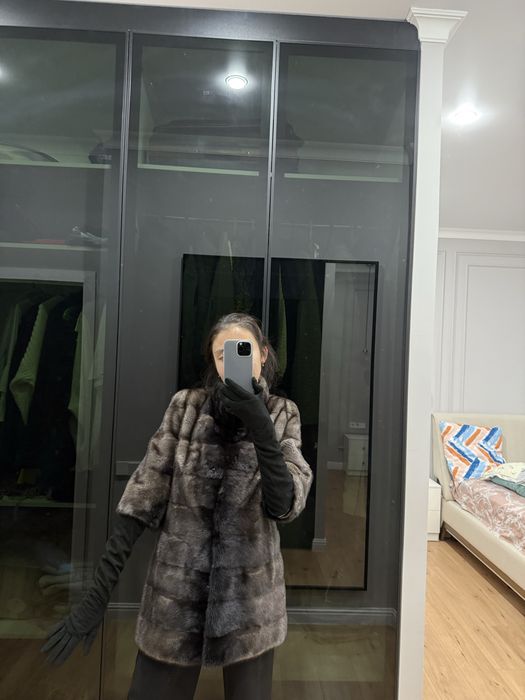 Продам норковую шубу