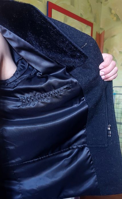 Продам пальто димесезонное[ зима)