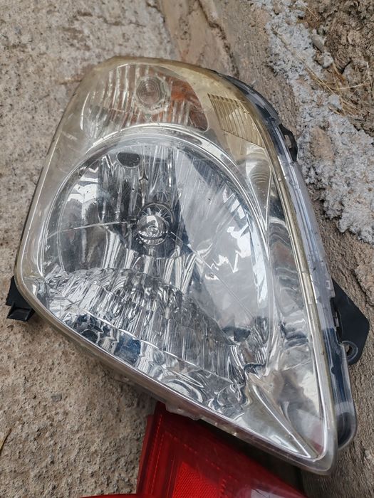 Фарове и стопове  сузуки суифт SUZUKI SWIFT