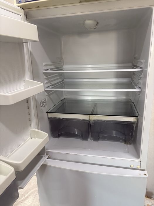 Продам холодильник Атлант