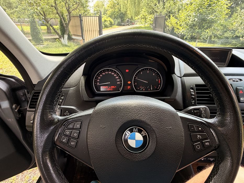 Bmw x3 foarte ingrijit