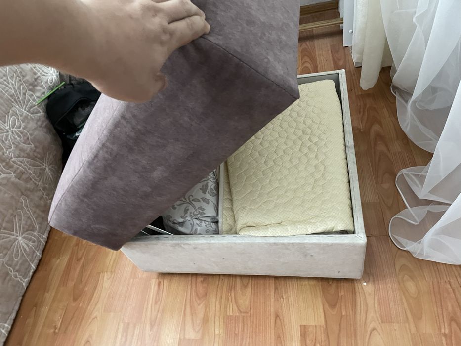 Кресло от дивана и пуф