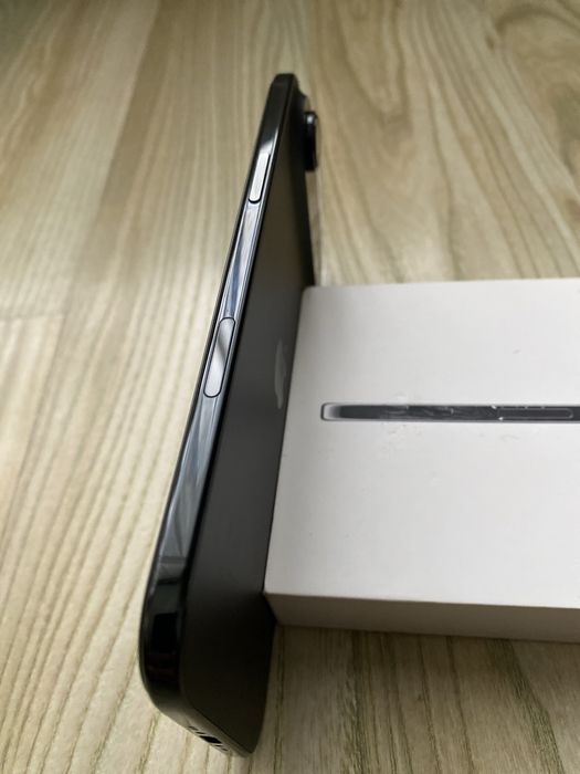 iPhone 17 Air , ca NOU , 100% Bateria , Garantie