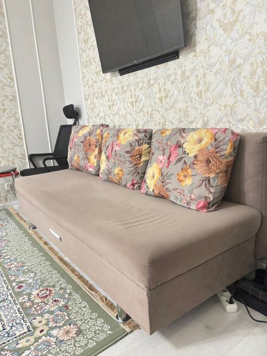 Продам тахта диван