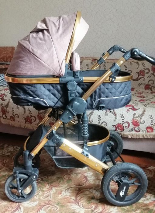 Коляска детская с амортизатором