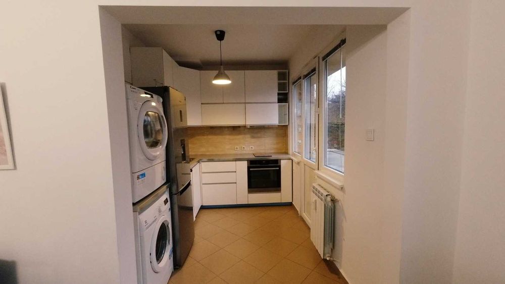 Дава се под наем Тристаен апартамент в София, Изток - 90 кв.м за 750 € - Снимка #4