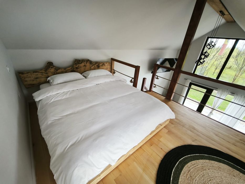 Cazare la  căsuțe A Frame individuale cu ciubar Valea Doftanei