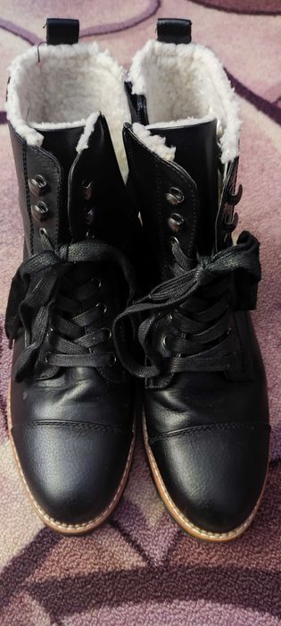 Дамски стилни топли боти