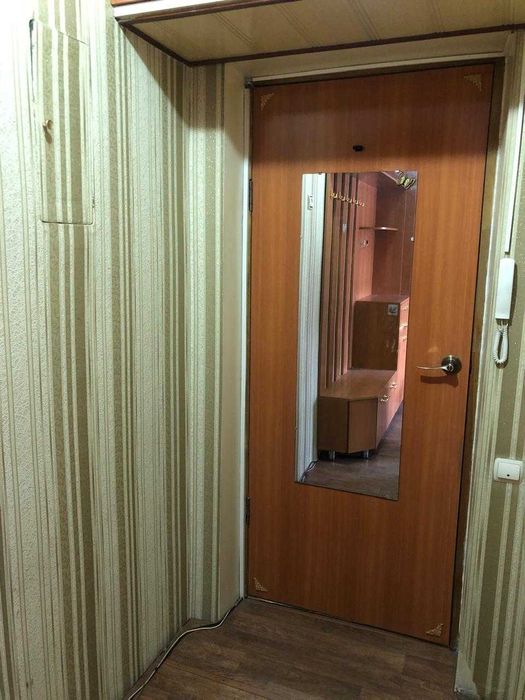 =Сдам полуторку=