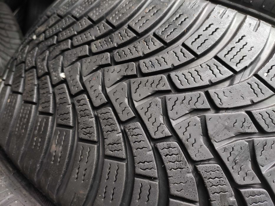 4бр Зимни гуми 235 50 19 - Falken