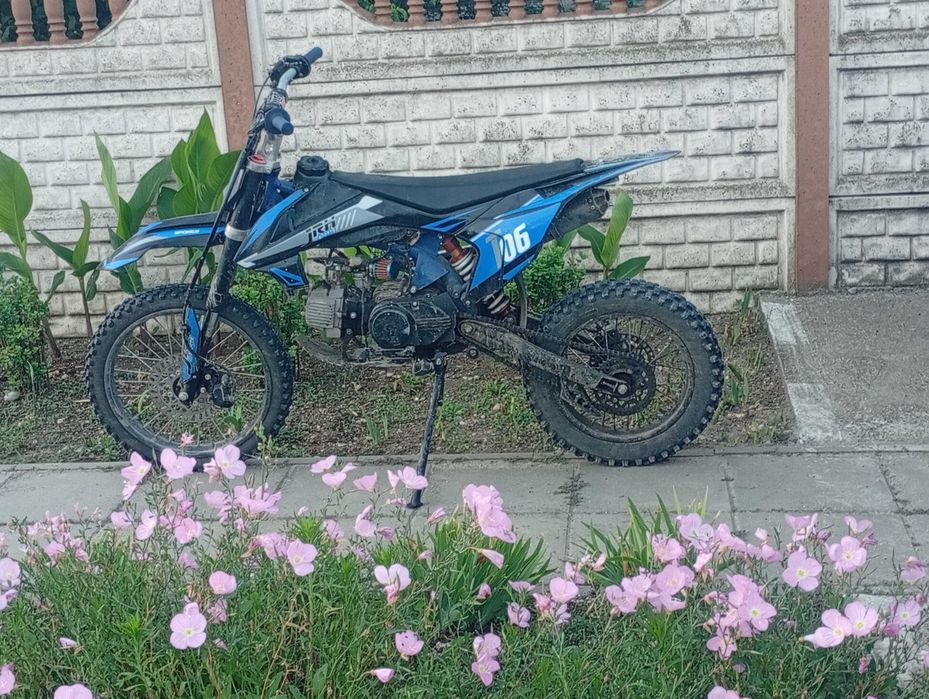 Cross125 ,4 timpi