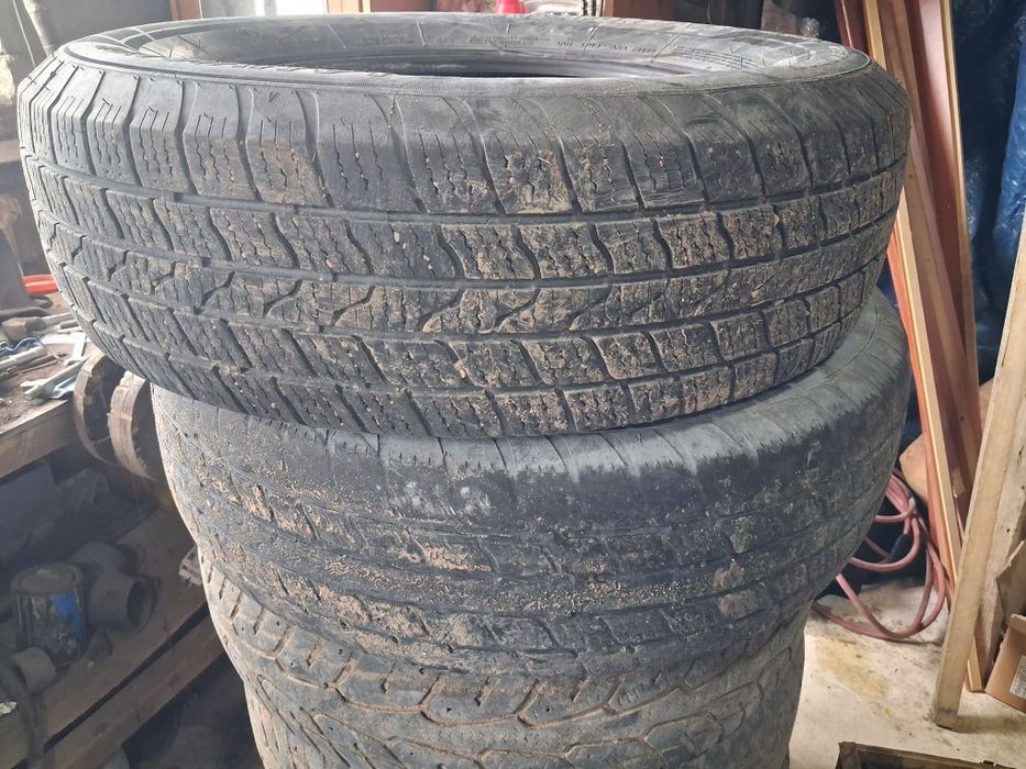 Продам шины б/у R16