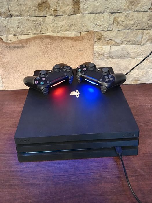 PS4Playstation 4 Pro 4K/120 FPS 1TB HDD cu +20 jocuri + 2 Controllere Wirelles +1 Joc pe CD Cadou