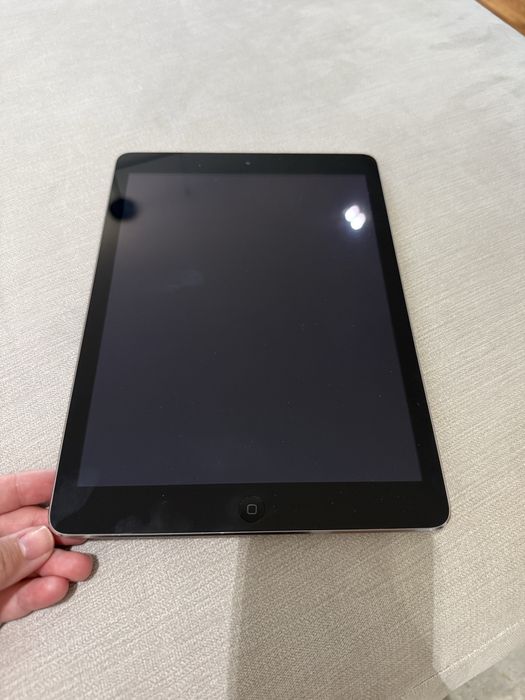 Apple IPad Air 1 поколения, M1474