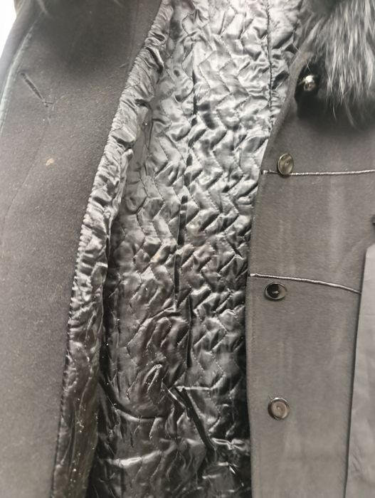 Чёрное зимнее пальто кашимир