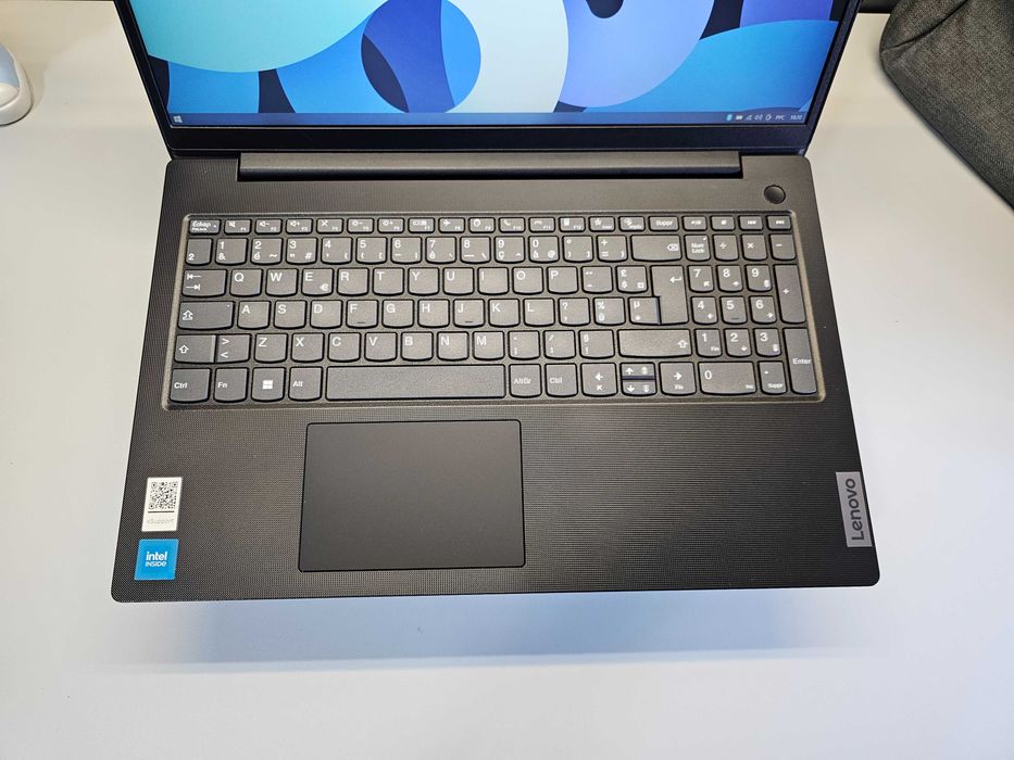ПРОДАМ Lenovo V15G2 Офисный Ноутбук DualN4500/4GBDDR4/256SSD/15.6"FHD.