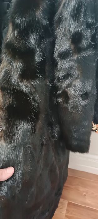 Срочно ПРОДАМ ШУБУ!!!С короткими рукавами.