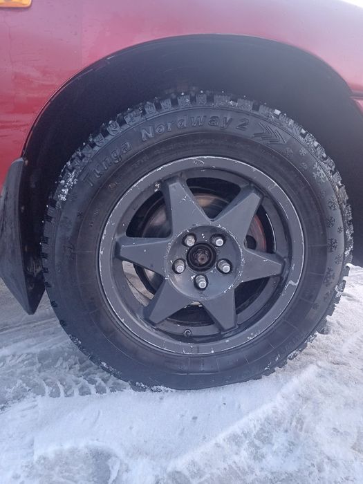 Продам Toyota  вопросы по телефону