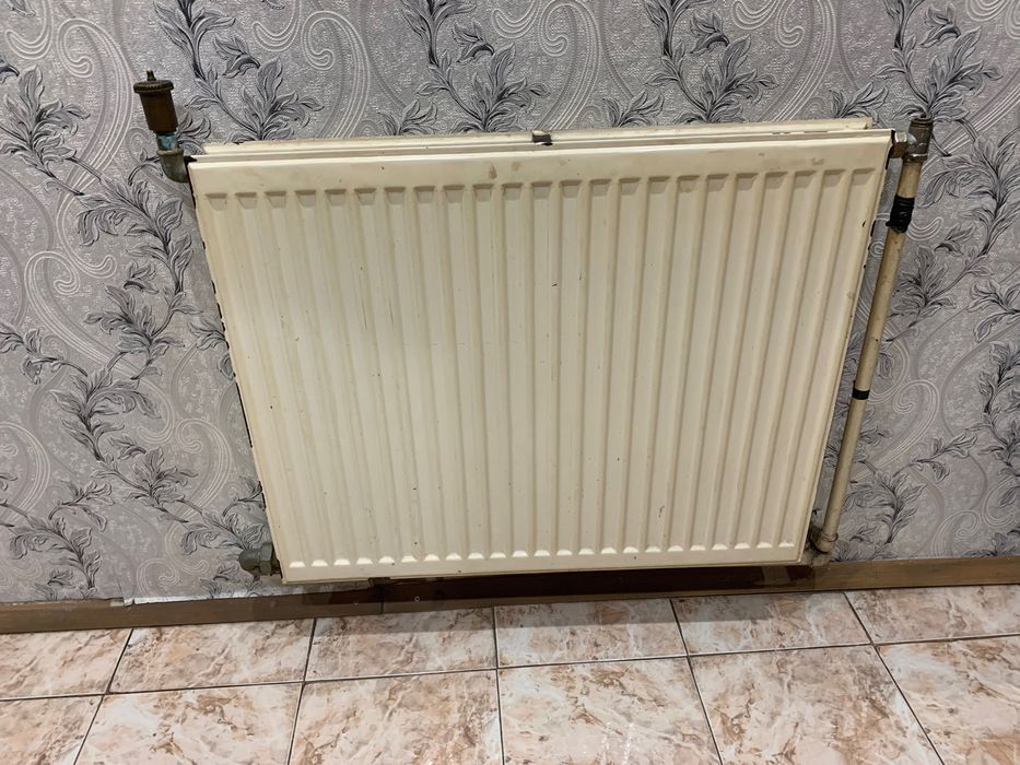 камина отоплителна с водонагревател на твърдо гориво прити C3B17