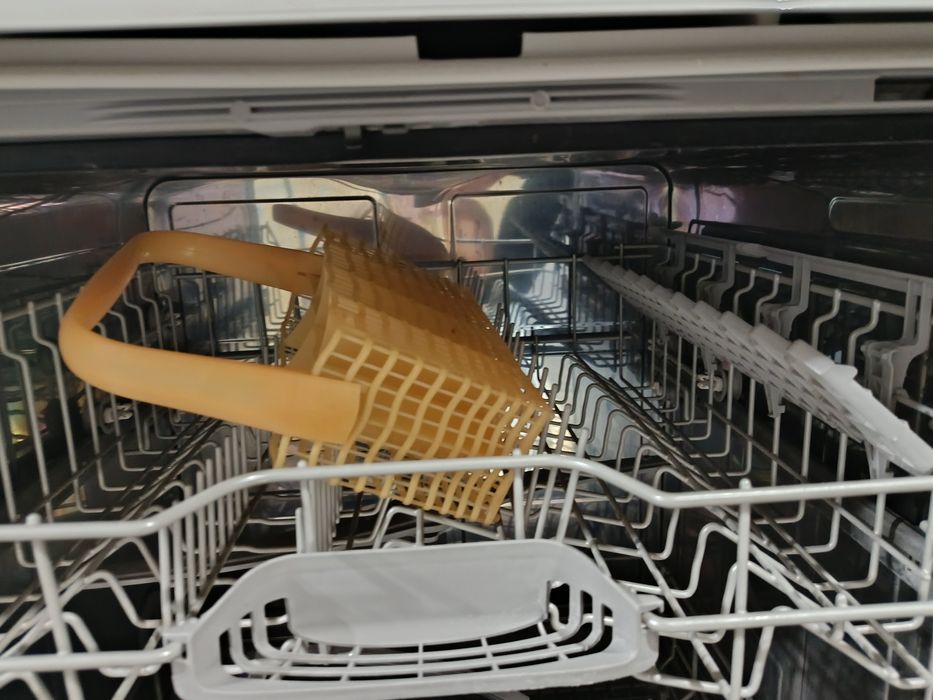 Посуда мойка в отличном состоянии