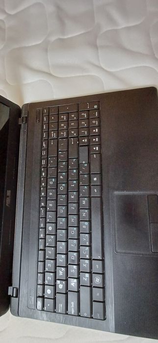 Лаптоп за части,