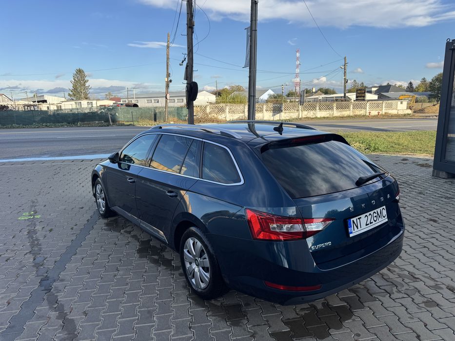Se vinde skoda superb