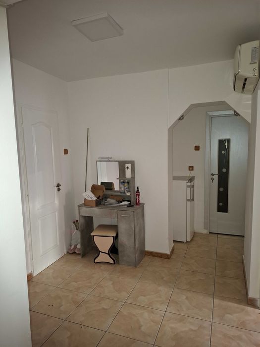 Vand apartament 2 camere
