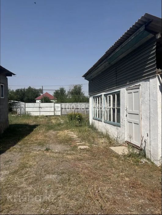 Дом в каракастеке