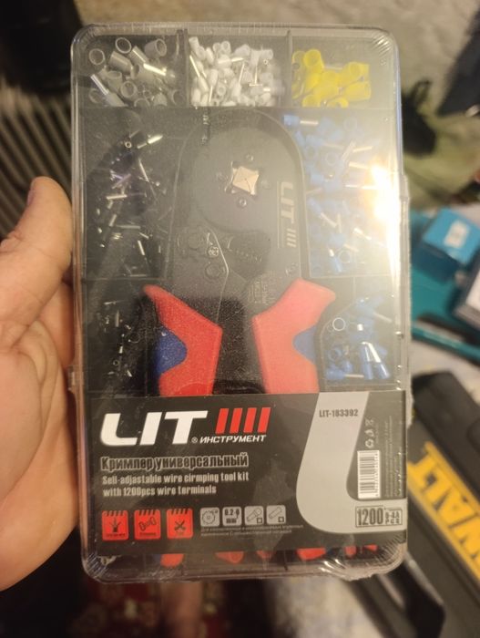 Продам клещи с набором