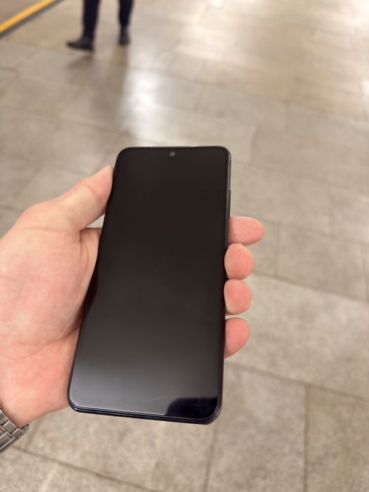 Redmi note 10 6/128 GB ideal srochna sotiladi