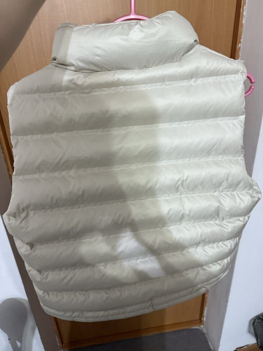 безрукавка новая