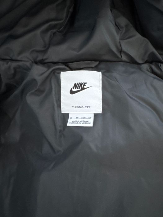 Дамско яке Nike размер XS