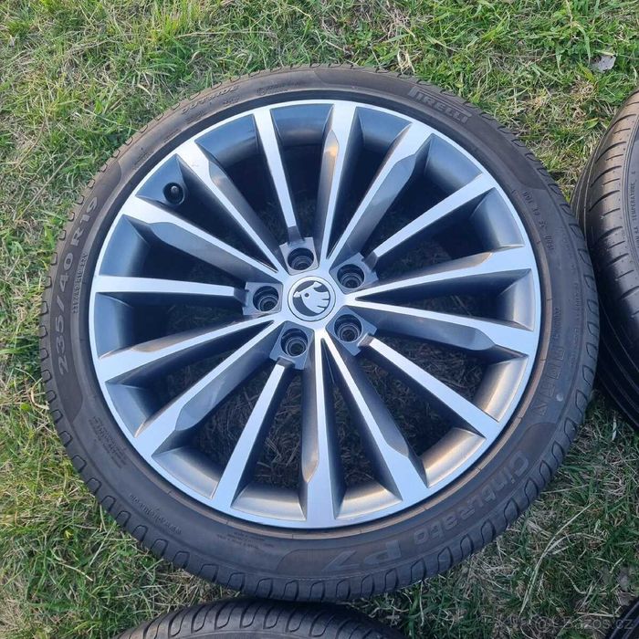 Алуминиеви джанти Trinity 19 с летни гуми