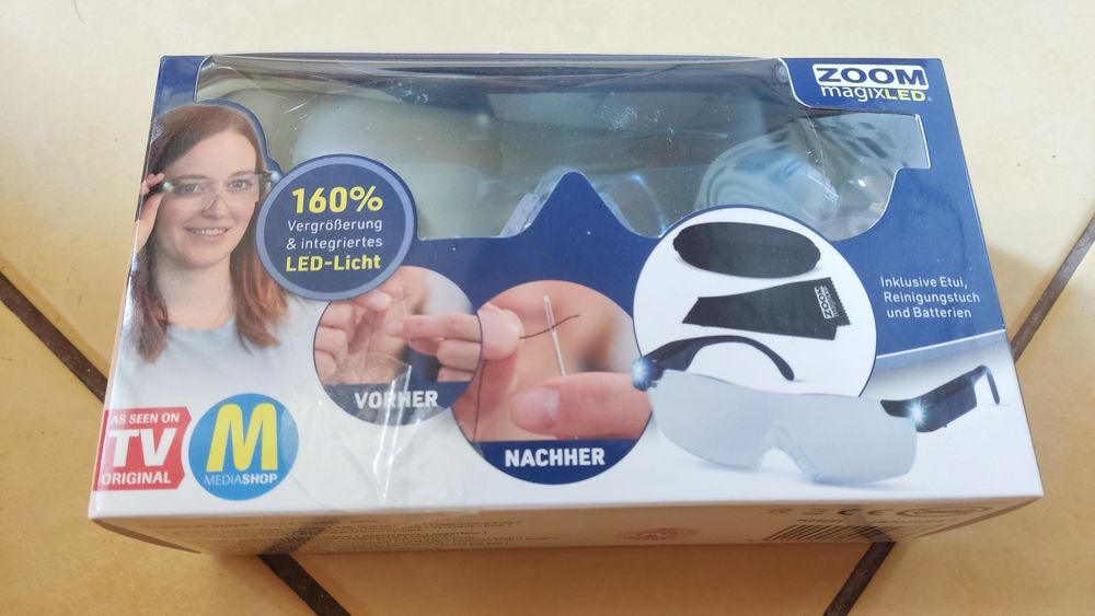 Ochelari cu zoom lupă