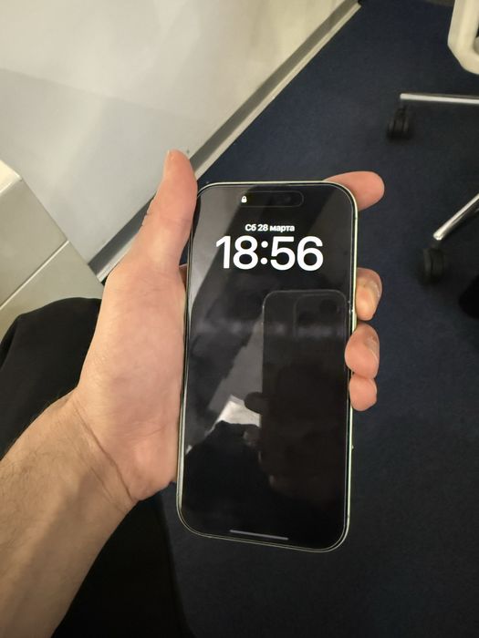 Продам iphone 17