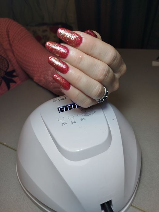 Нужны модели на ногти