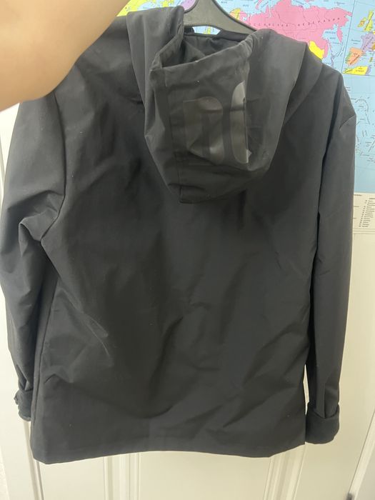 Ветровка черная