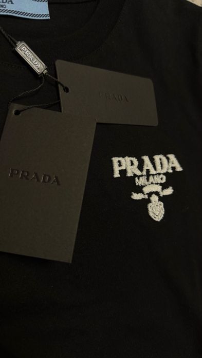 Prada дамска тениска