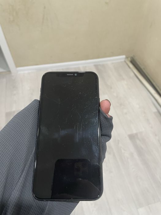 Продам айфон 11 про в идиальном состояни