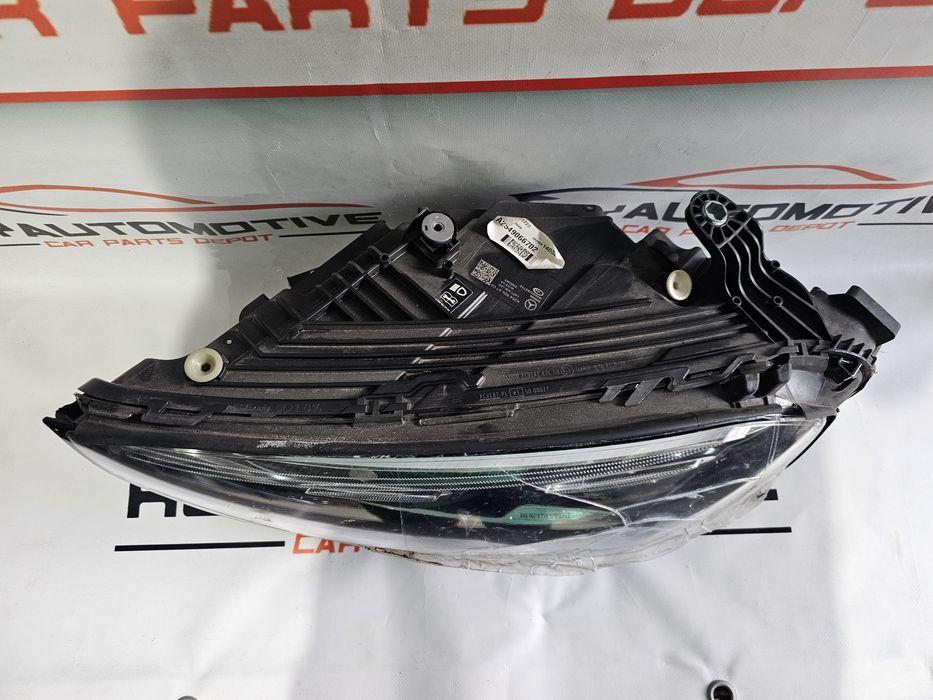 Far stanga led Mercedes GLC W254 avariat